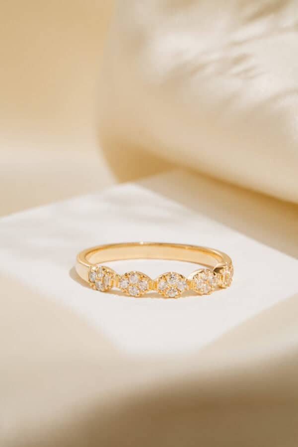 Clover Ring