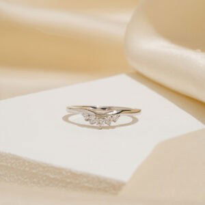 Tiara Ring